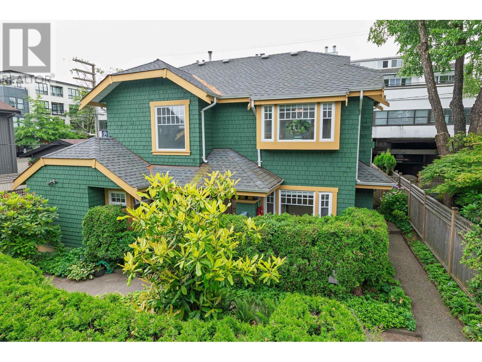 2952 W 8TH AVENUE Property Photo 1