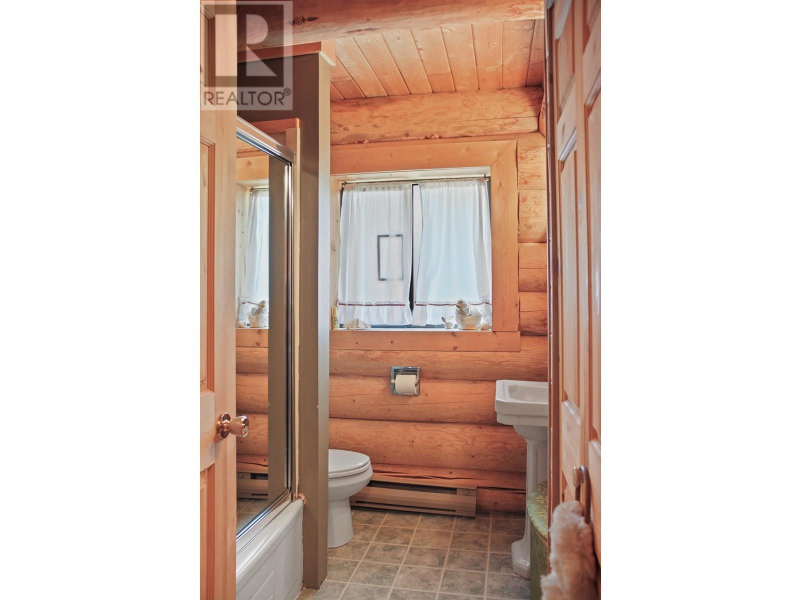 6437 Shore Court Property Photo 15