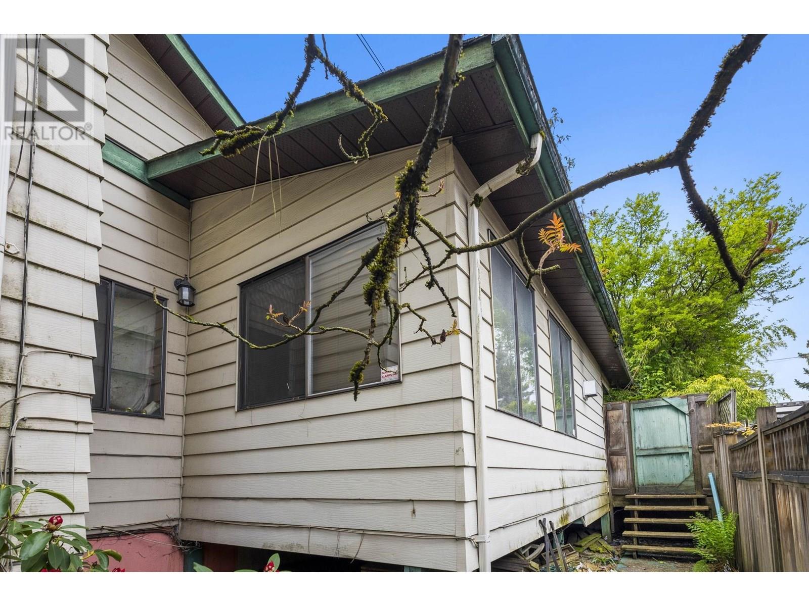 451 E Eighth Avenue Property Photo 6