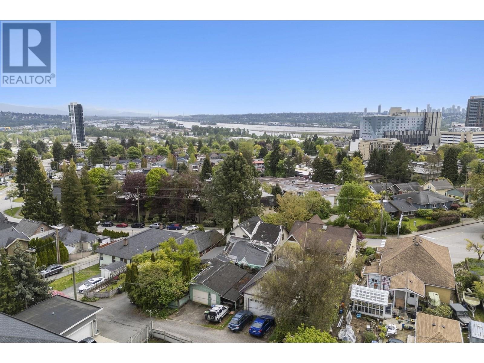 451 E Eighth Avenue Property Photo 13