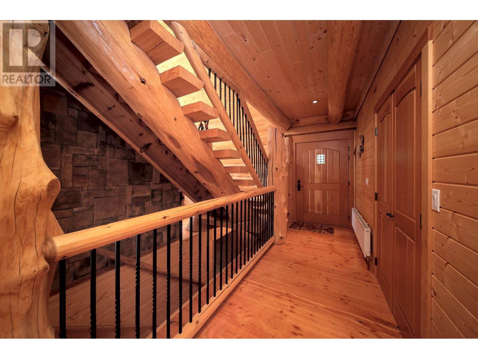 6256 Leamont Place Property Photo 27