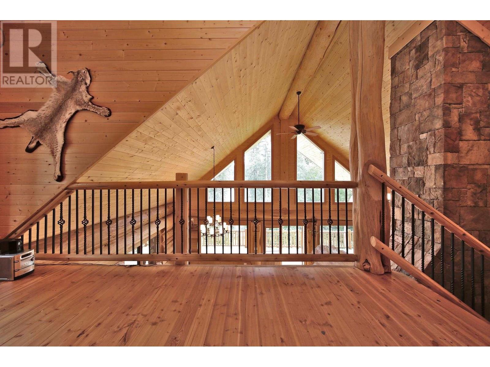 6256 Leamont Place Property Photo 31