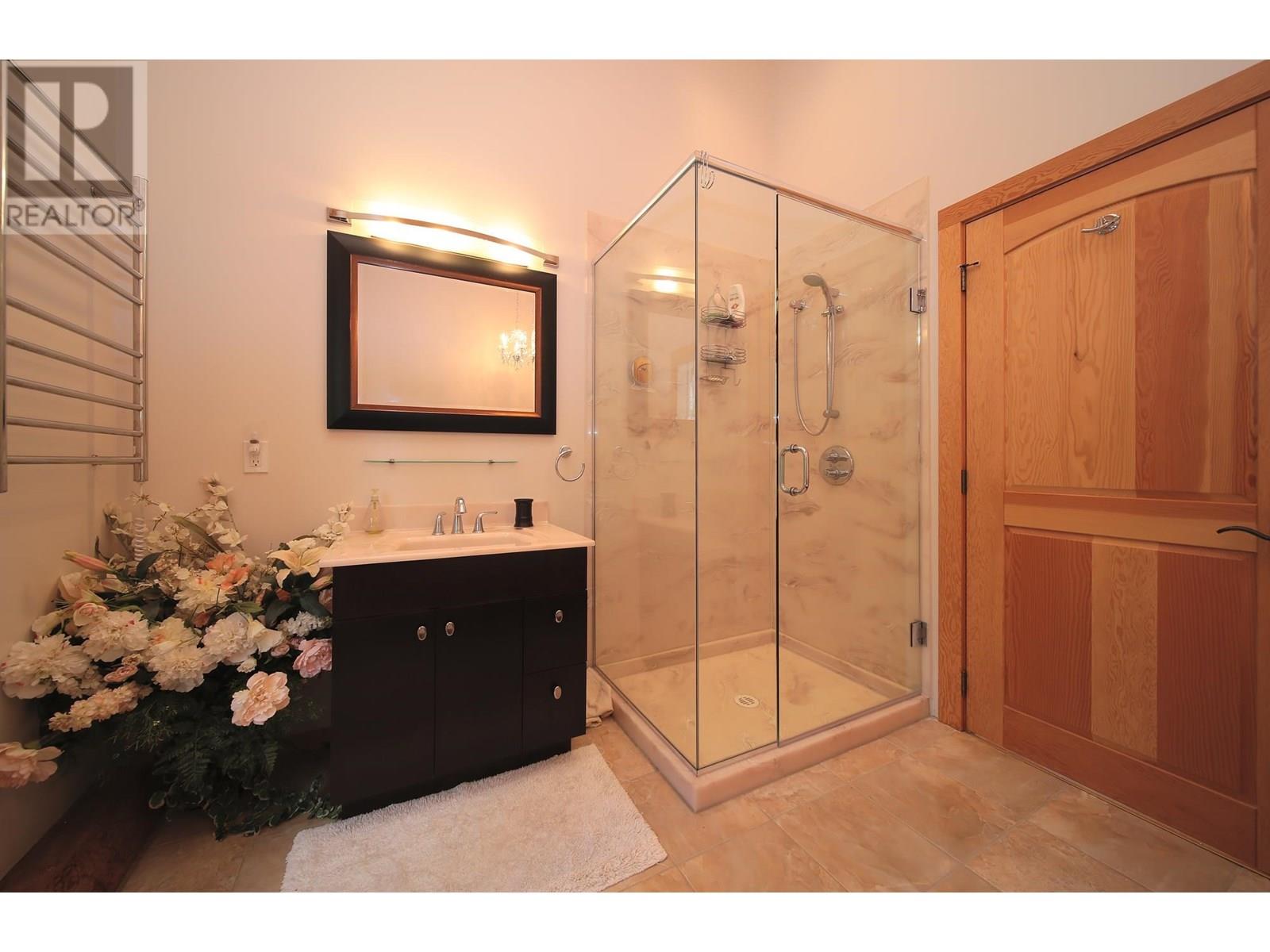 6256 Leamont Place Property Photo 32