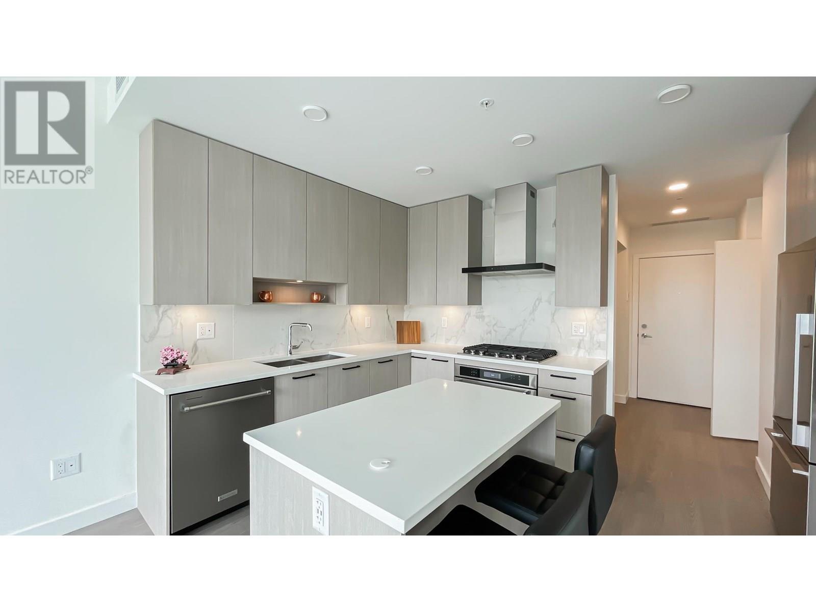 1403 555 SYDNEY AVENUE Property Photo 1