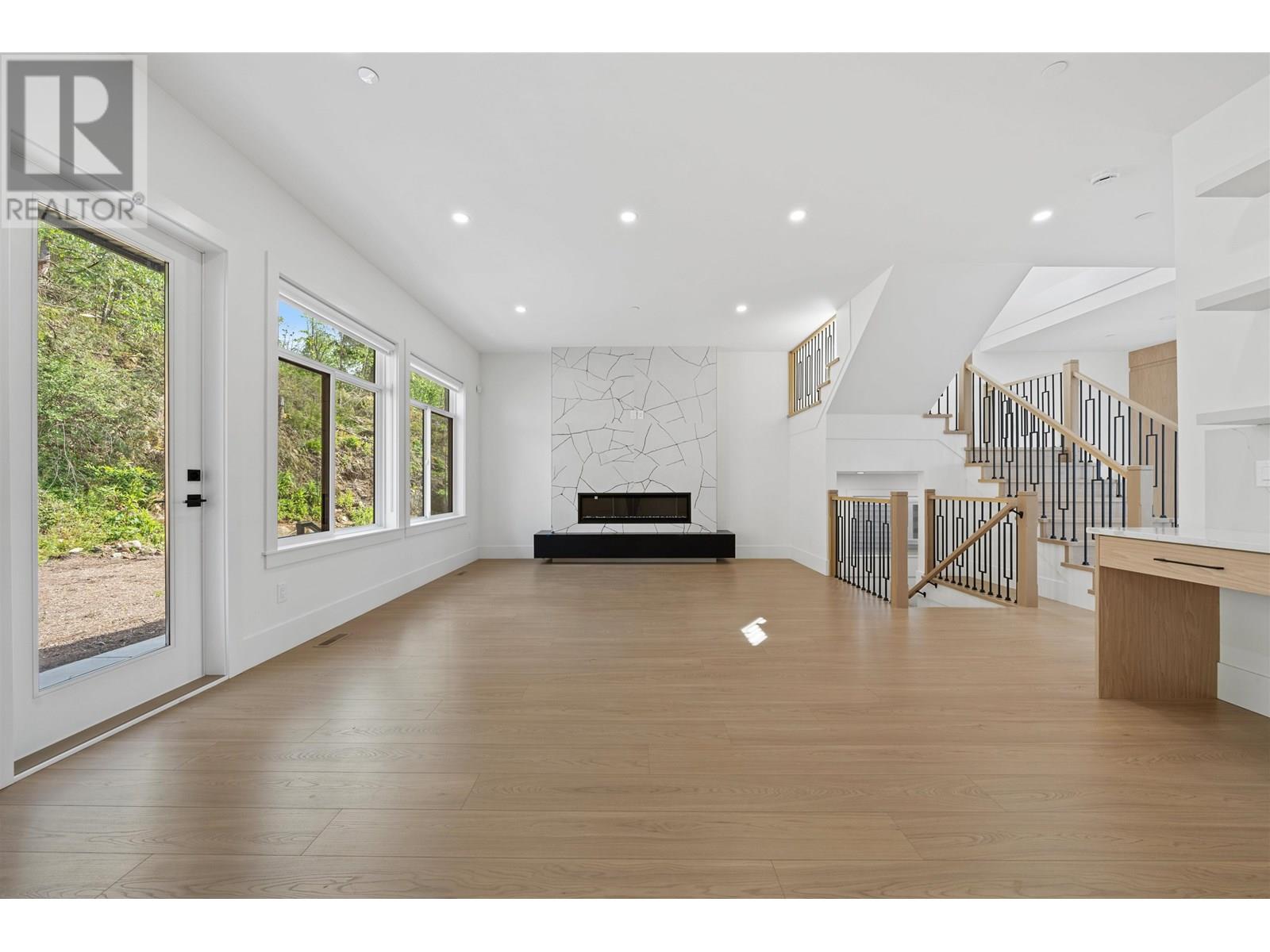 13576 Birdtail Drive Property Photo 8