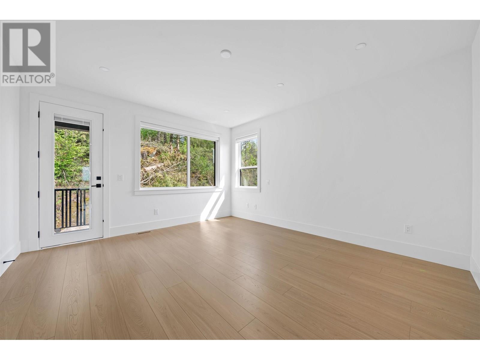 13576 Birdtail Drive Property Photo 17