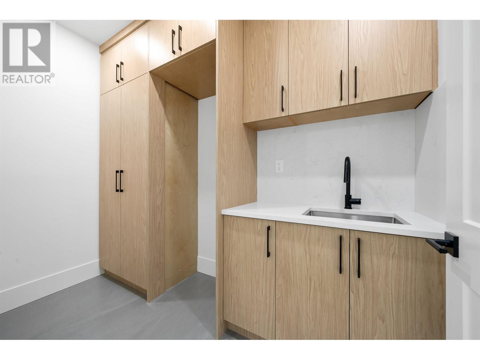 13576 Birdtail Drive Property Photo 28