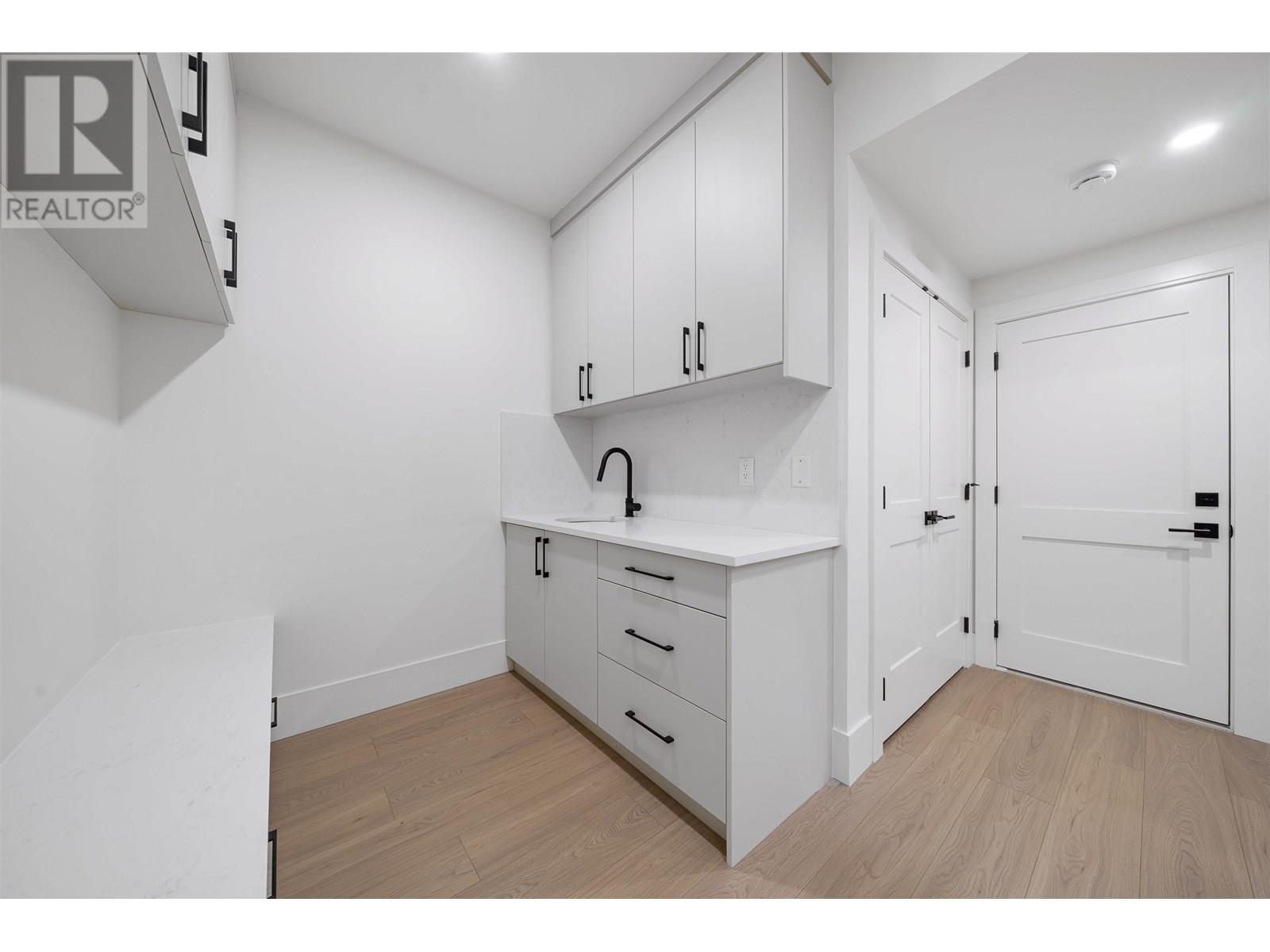 13576 Birdtail Drive Property Photo 30