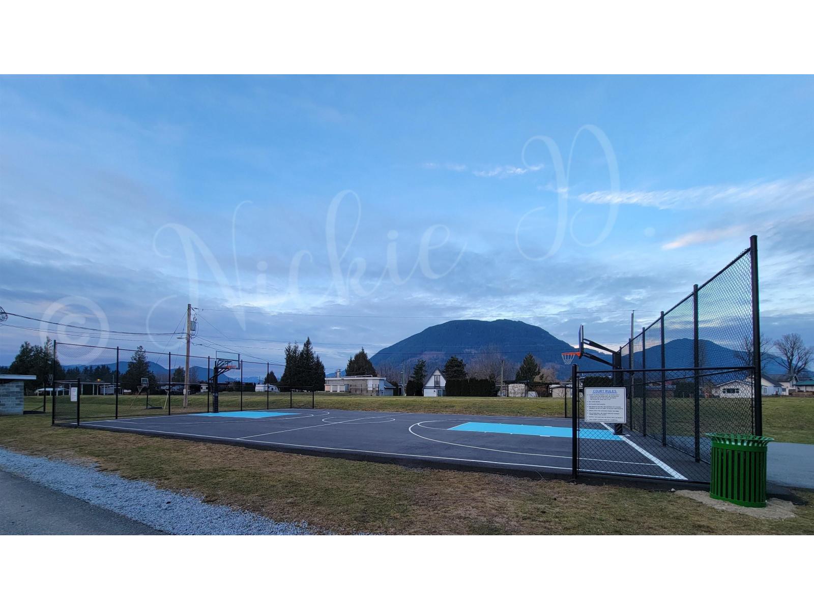 75 8400 Shook Road Property Photo 7