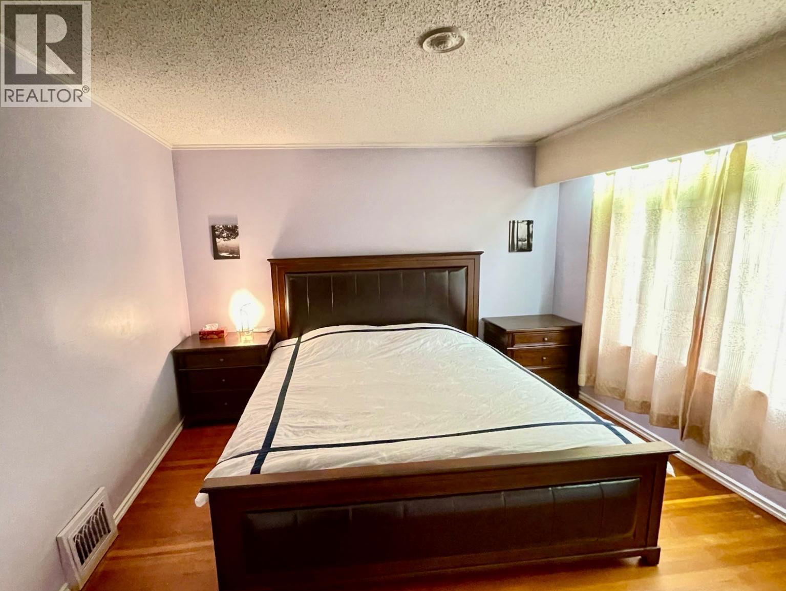 7606 Angus Drive Property Photo 12