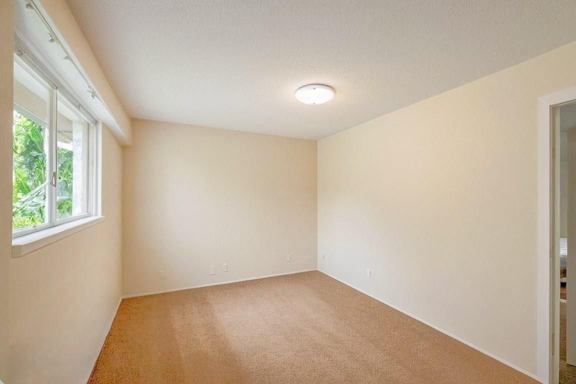 7165 115 Street Property Photo 10