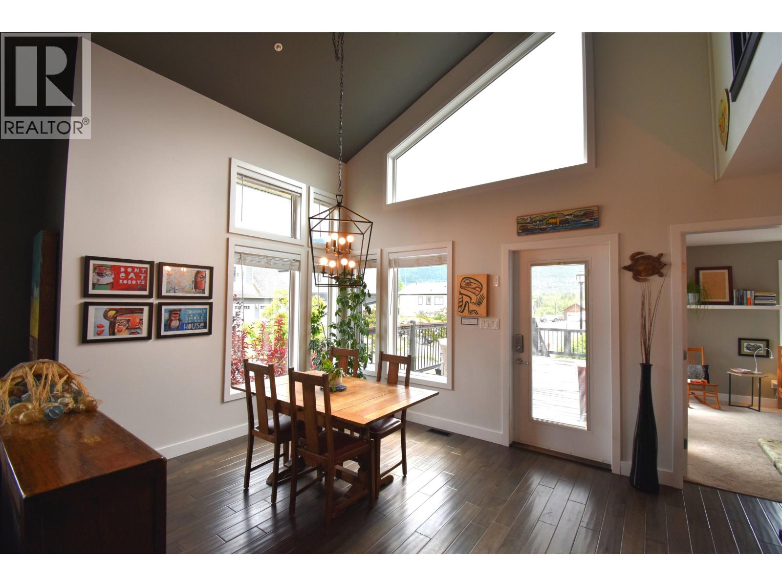 9 Starliter Way Property Photo 7