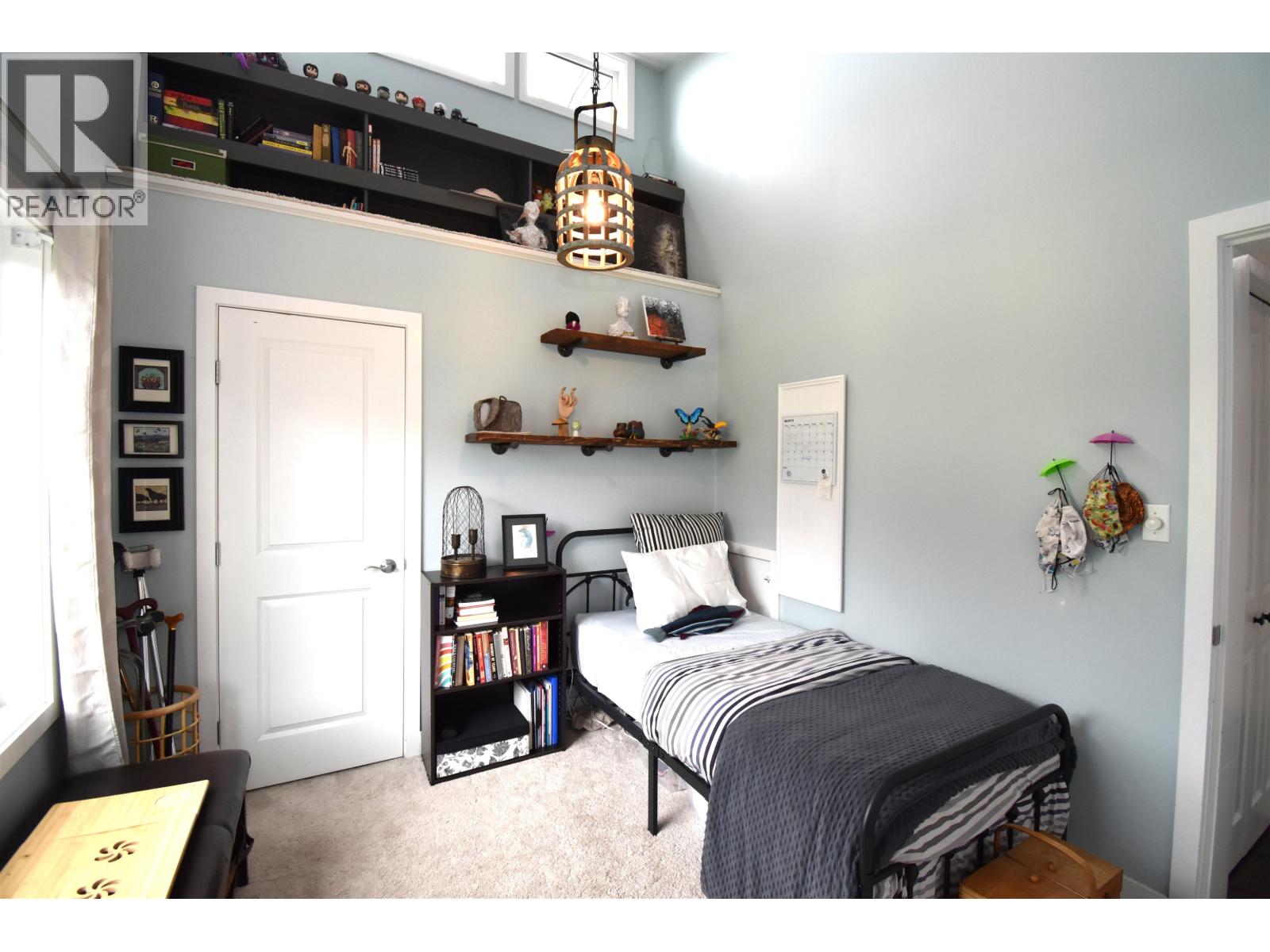 9 Starliter Way Property Photo 19