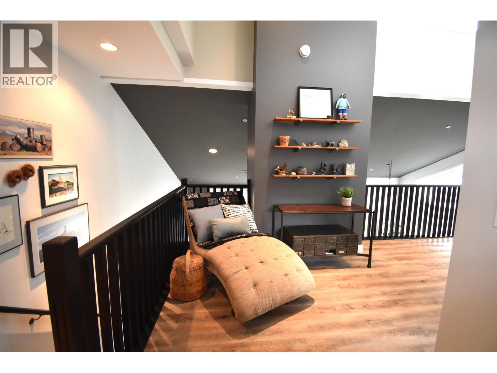 9 Starliter Way Property Photo 22