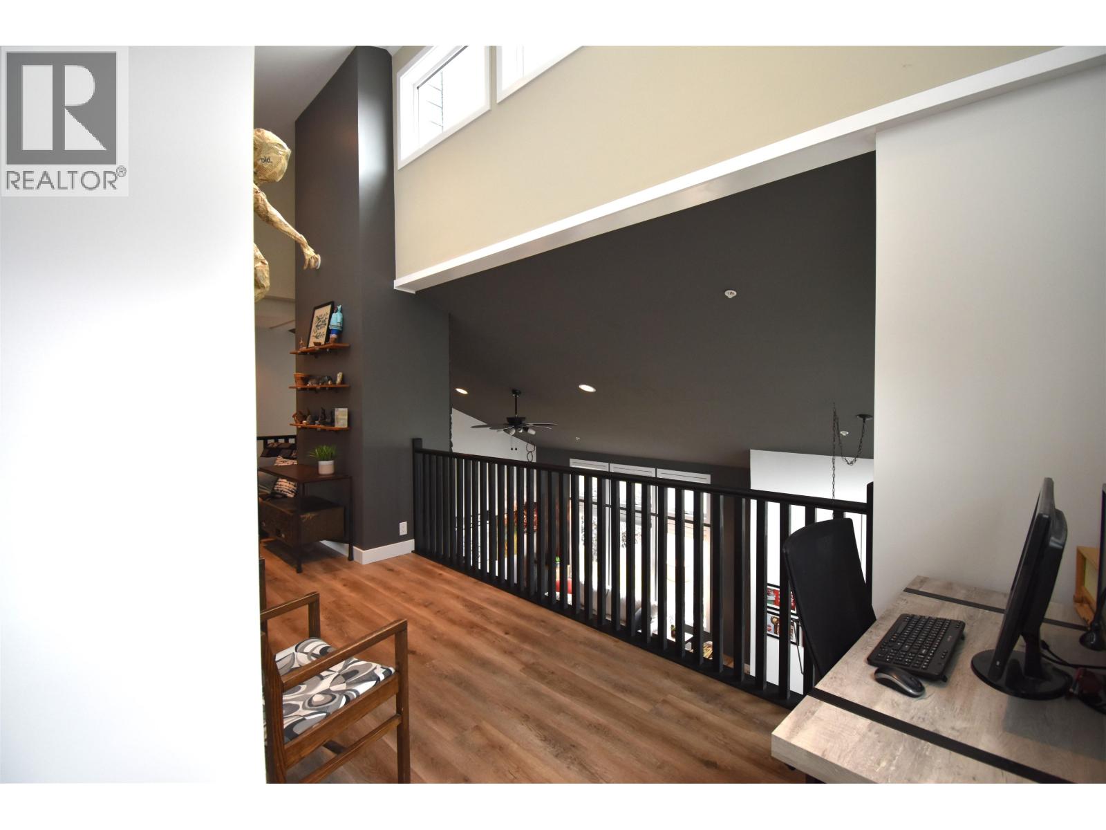 9 Starliter Way Property Photo 27