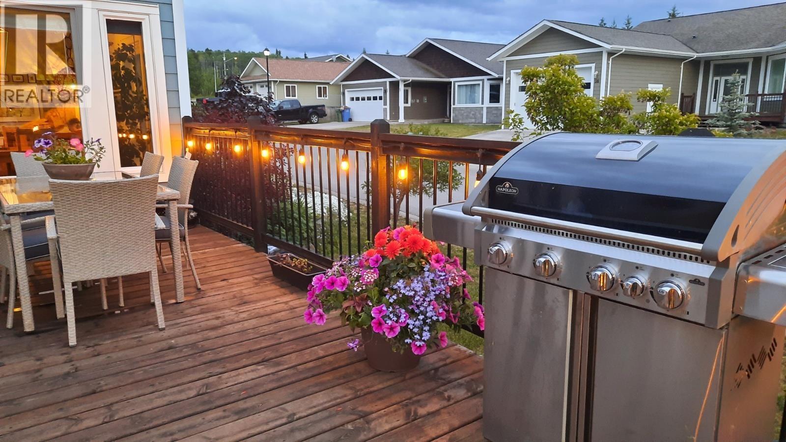 9 Starliter Way Property Photo 34