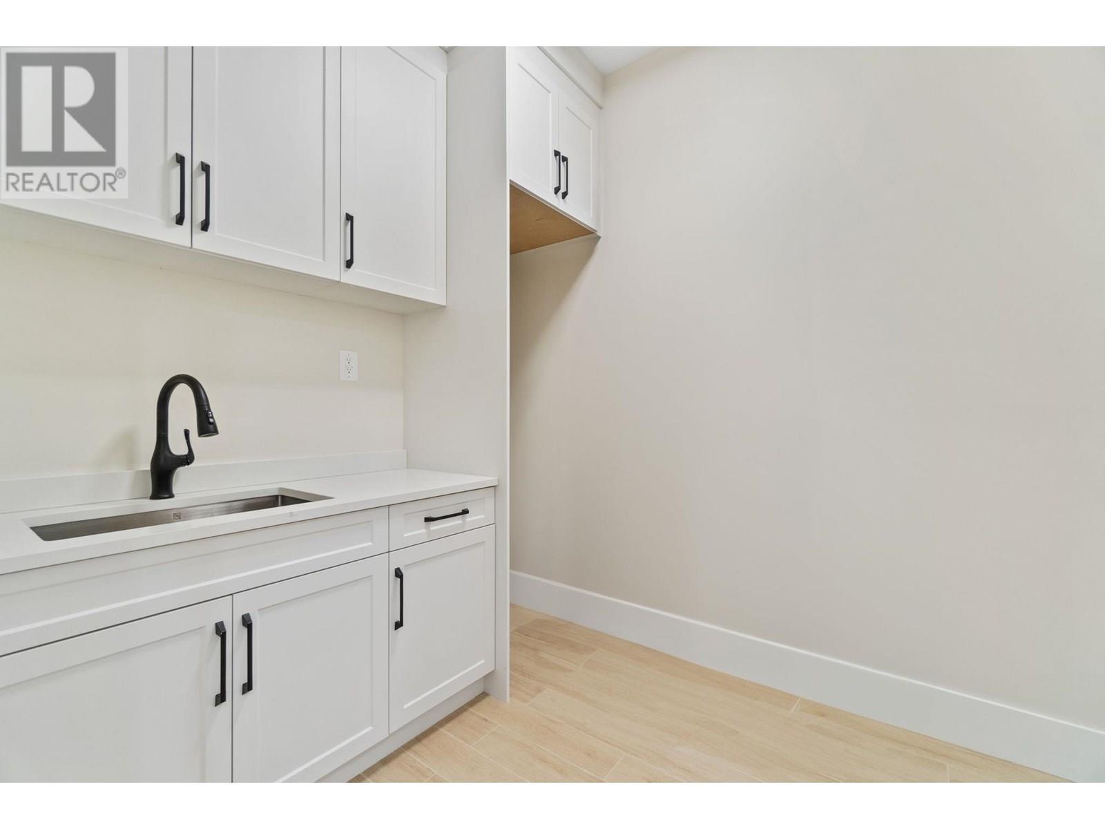 841 Rondeau Street Property Photo 15