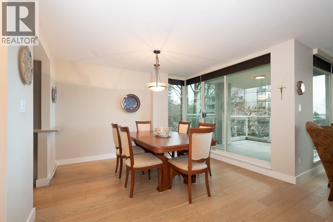 301 1455 Duchess Avenue Property Photo 9