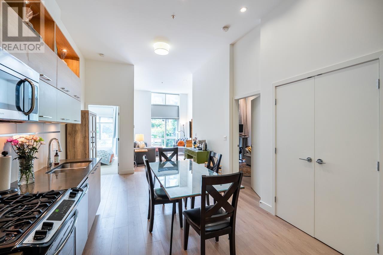 6 9150 University High Street Property Photo 11