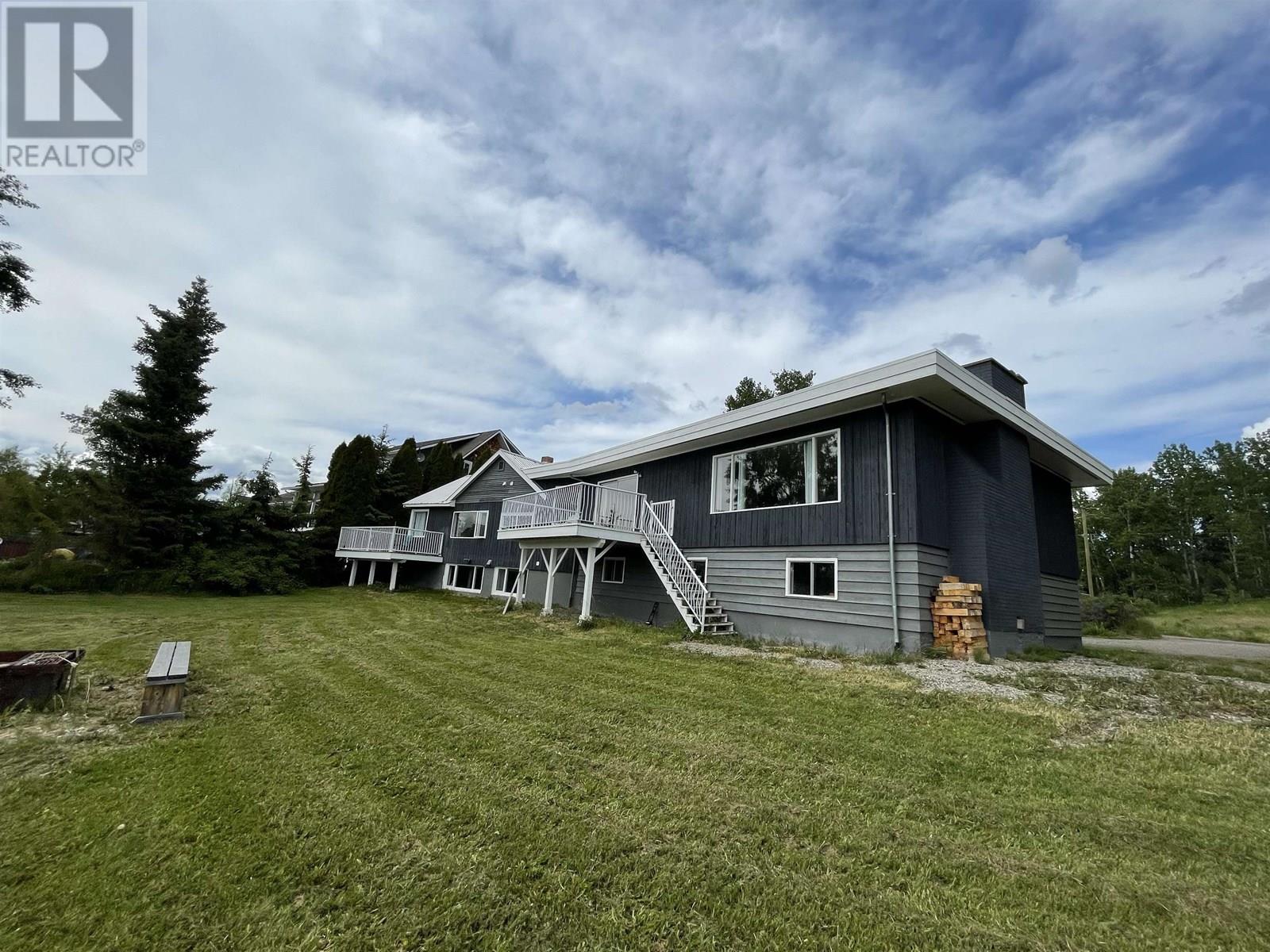 298 Pioneer Way Property Photo 1
