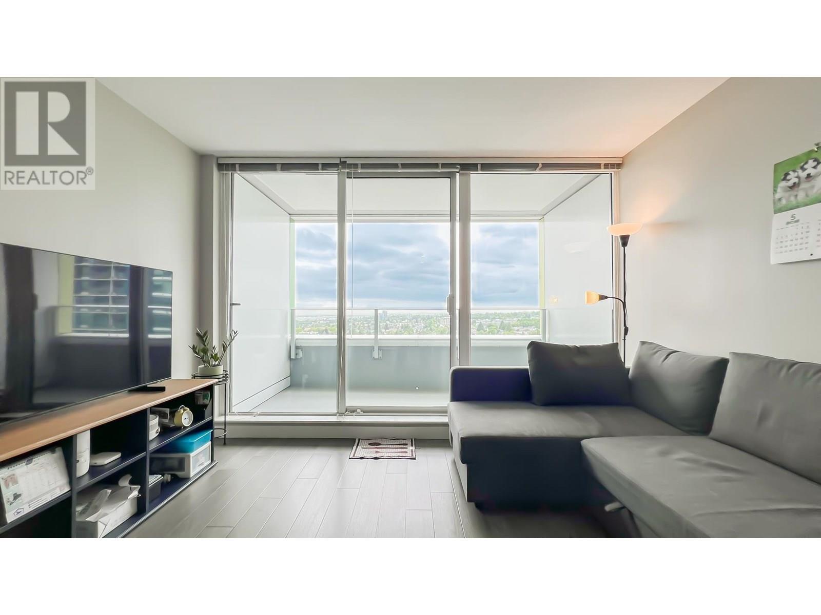 2705 488 Sw Marine Drive Property Photo 1