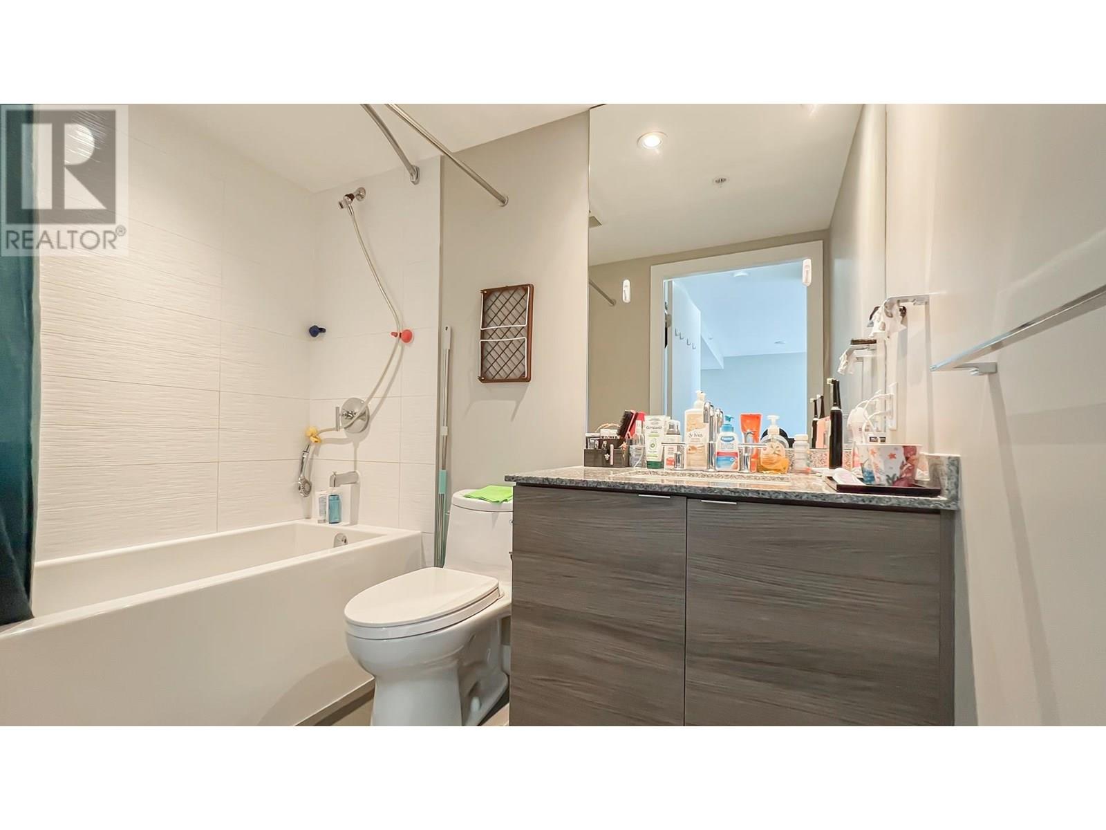 2705 488 Sw Marine Drive Property Photo 10