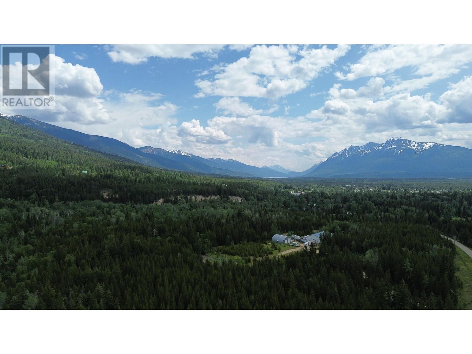 2300 Main Street Property Photo 7