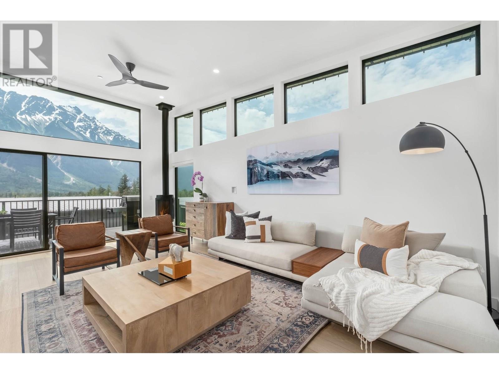 4000 Sunstone Way #36 Property Photo 2