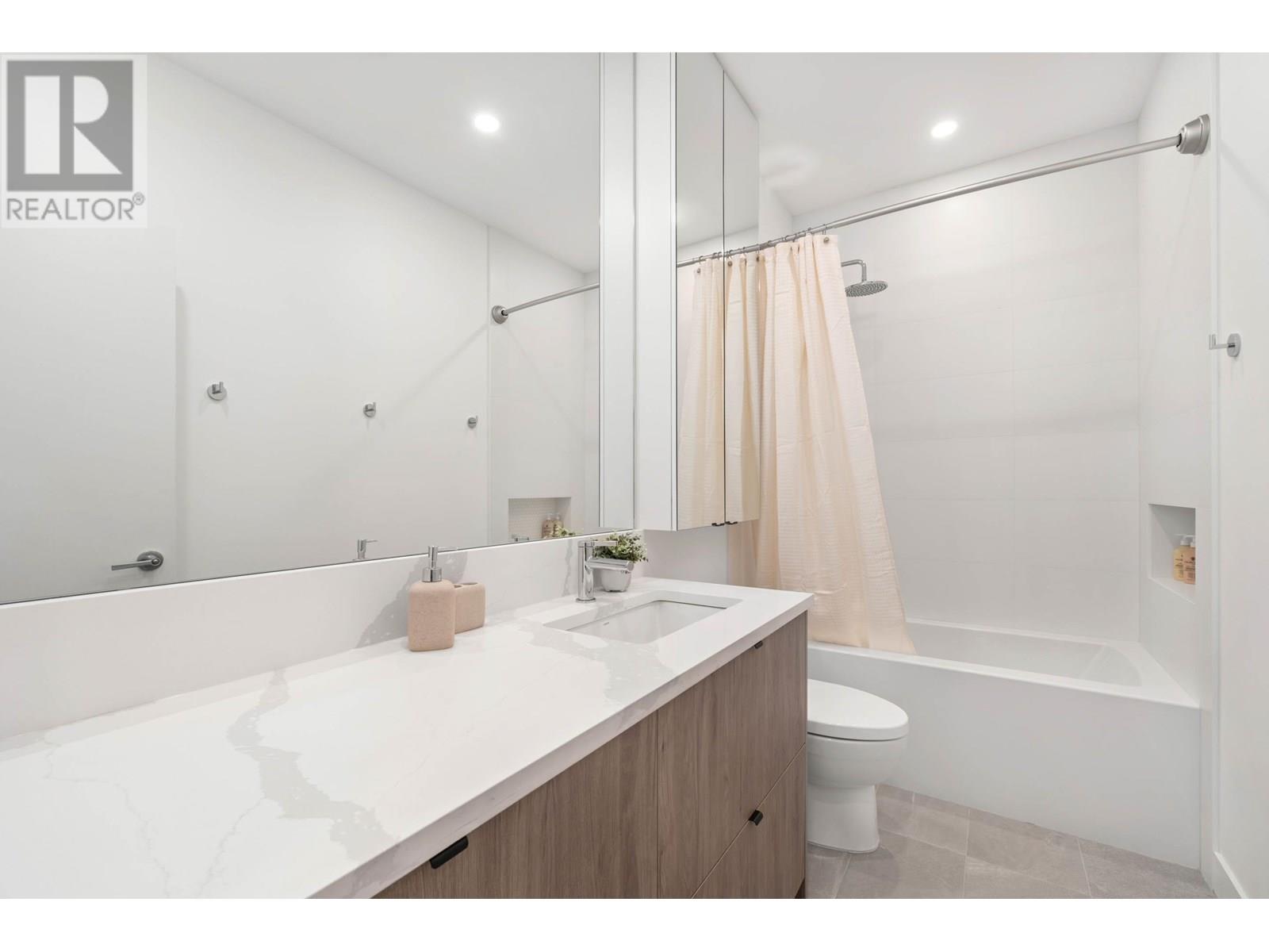 4000 Sunstone Way #36 Property Photo 28