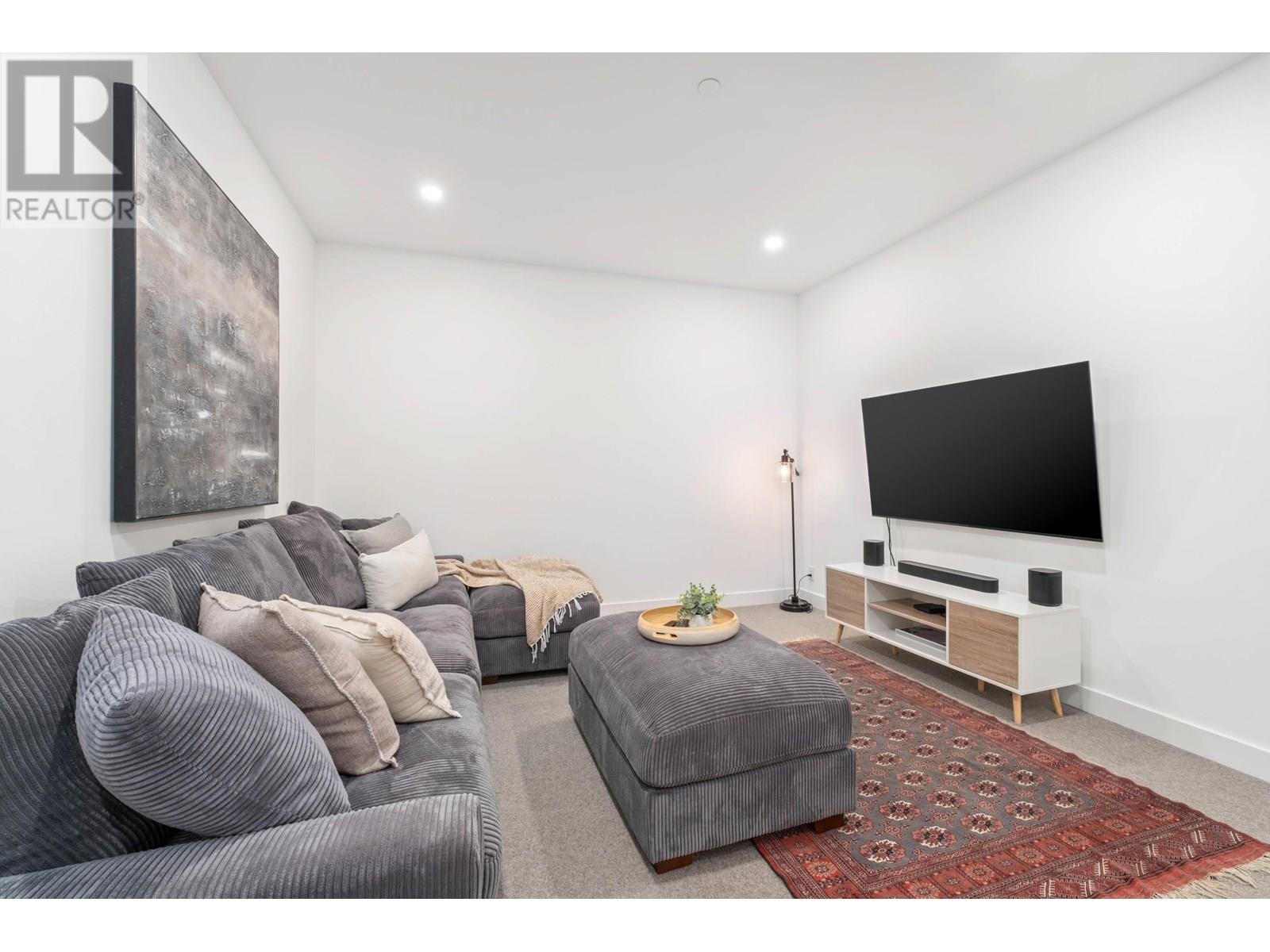 4000 Sunstone Way #36 Property Photo 30