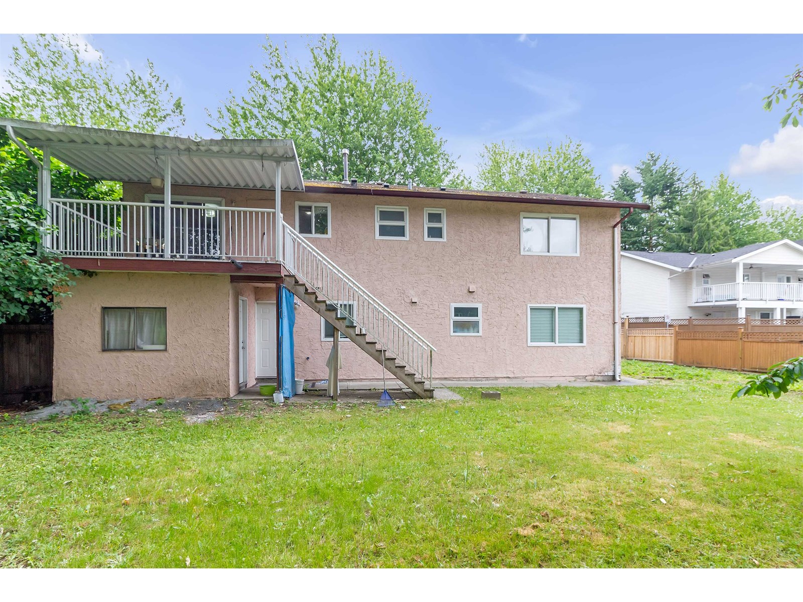 8841 140a Property Photo 4