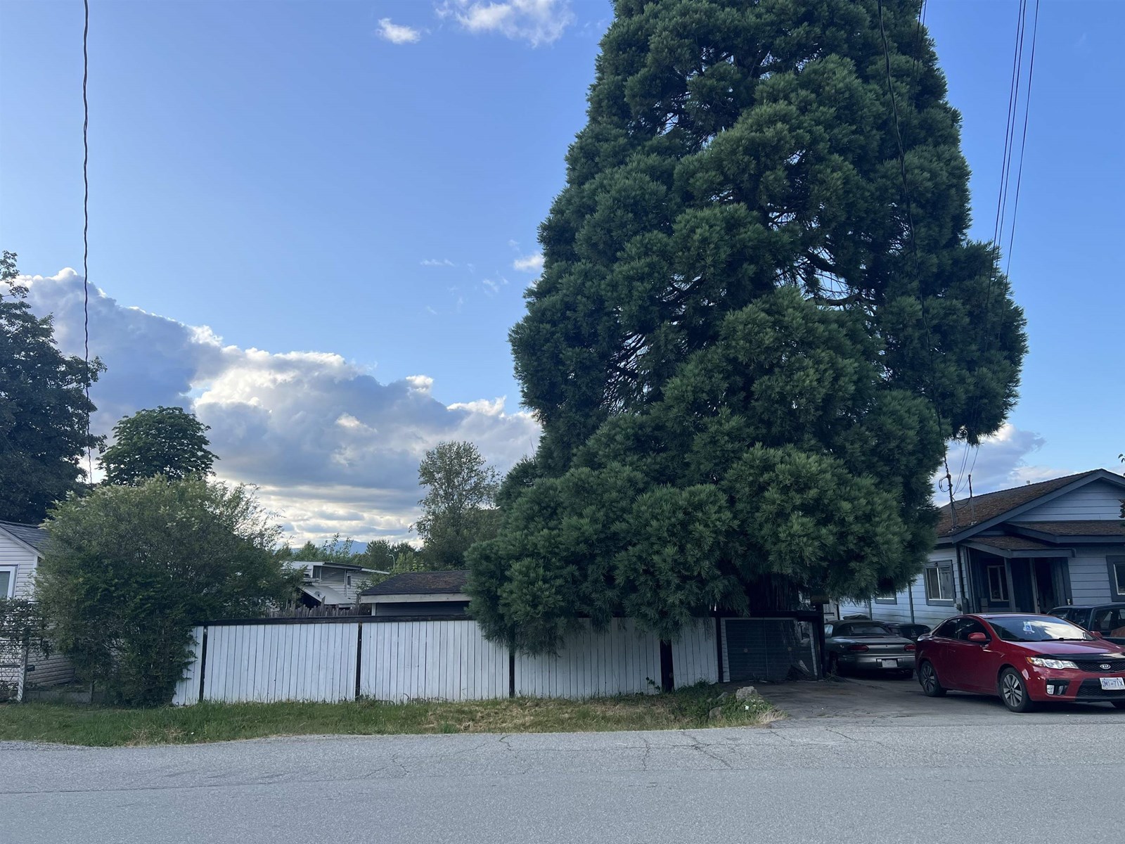 12473 114 AVENUE