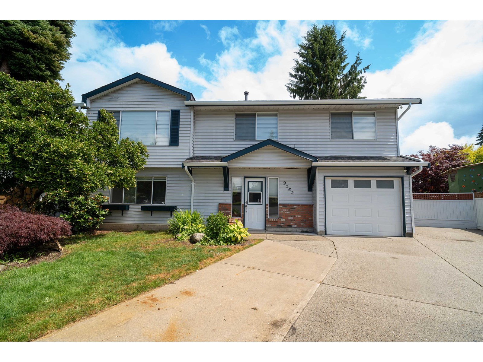 9582 212b Street Property Photo 1
