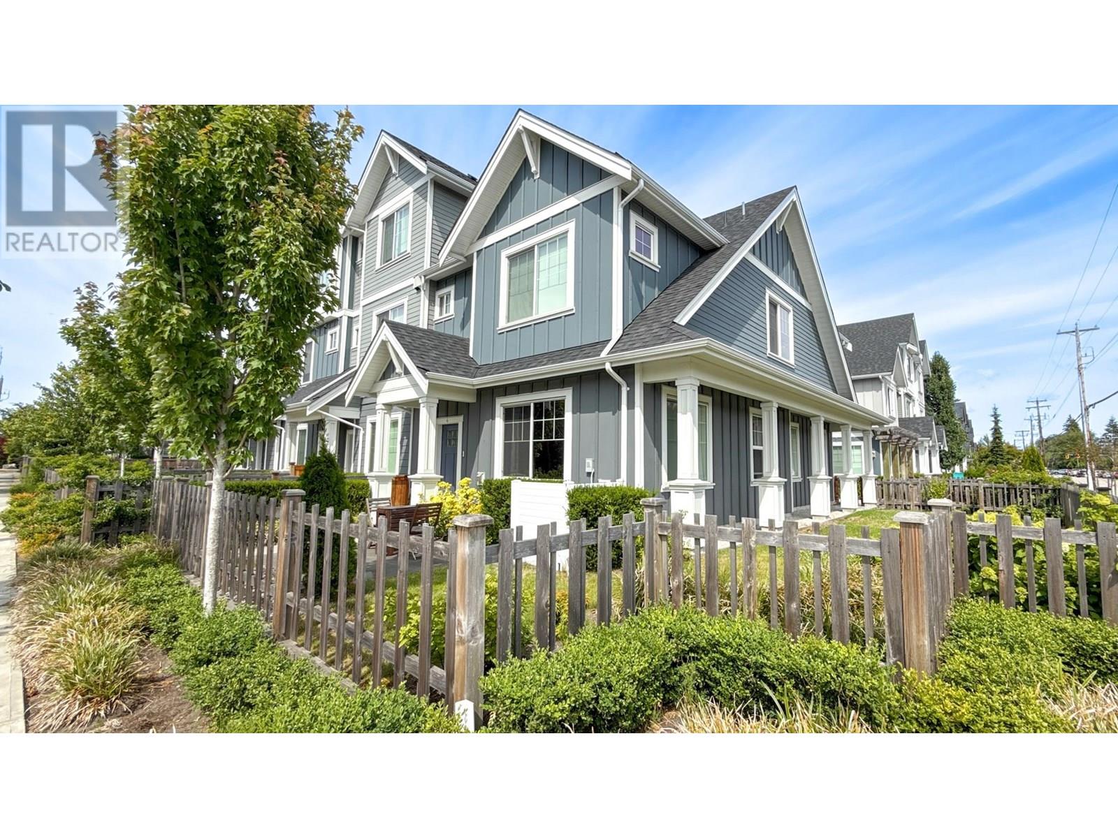 4 7780 Bridge Street Property Photo 1