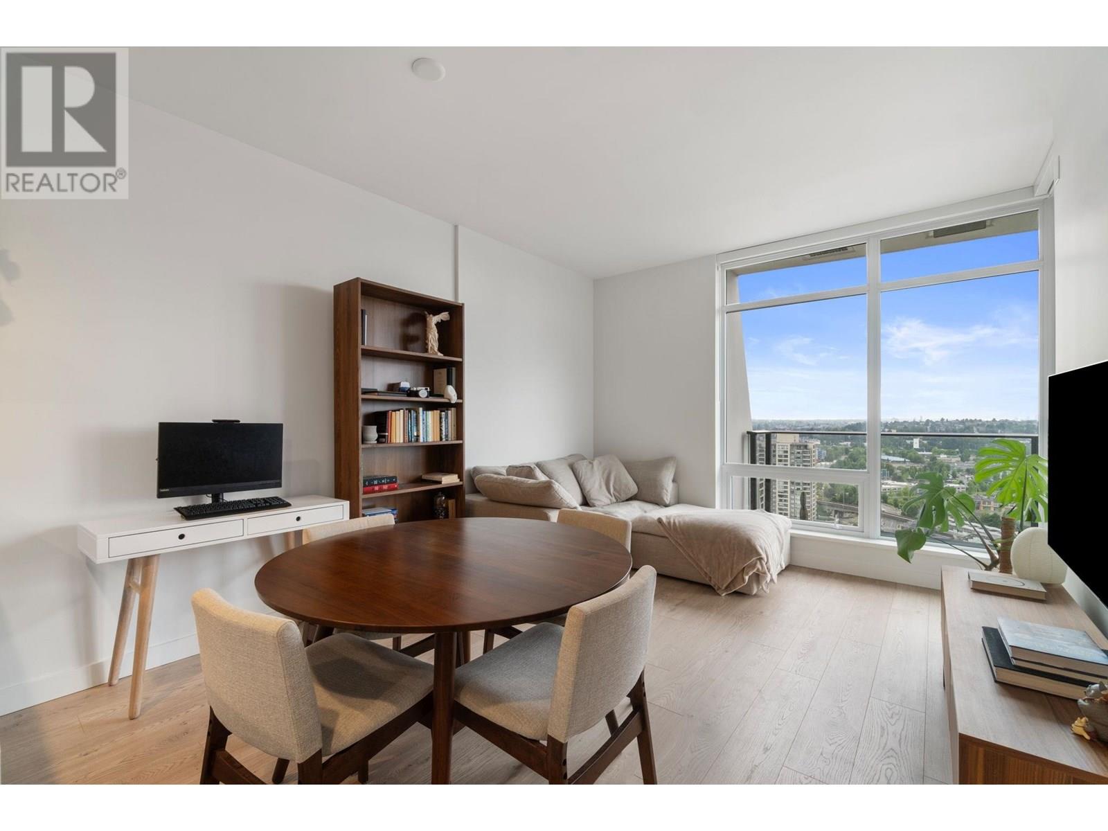2103 2181 Madison Avenue Property Photo 2