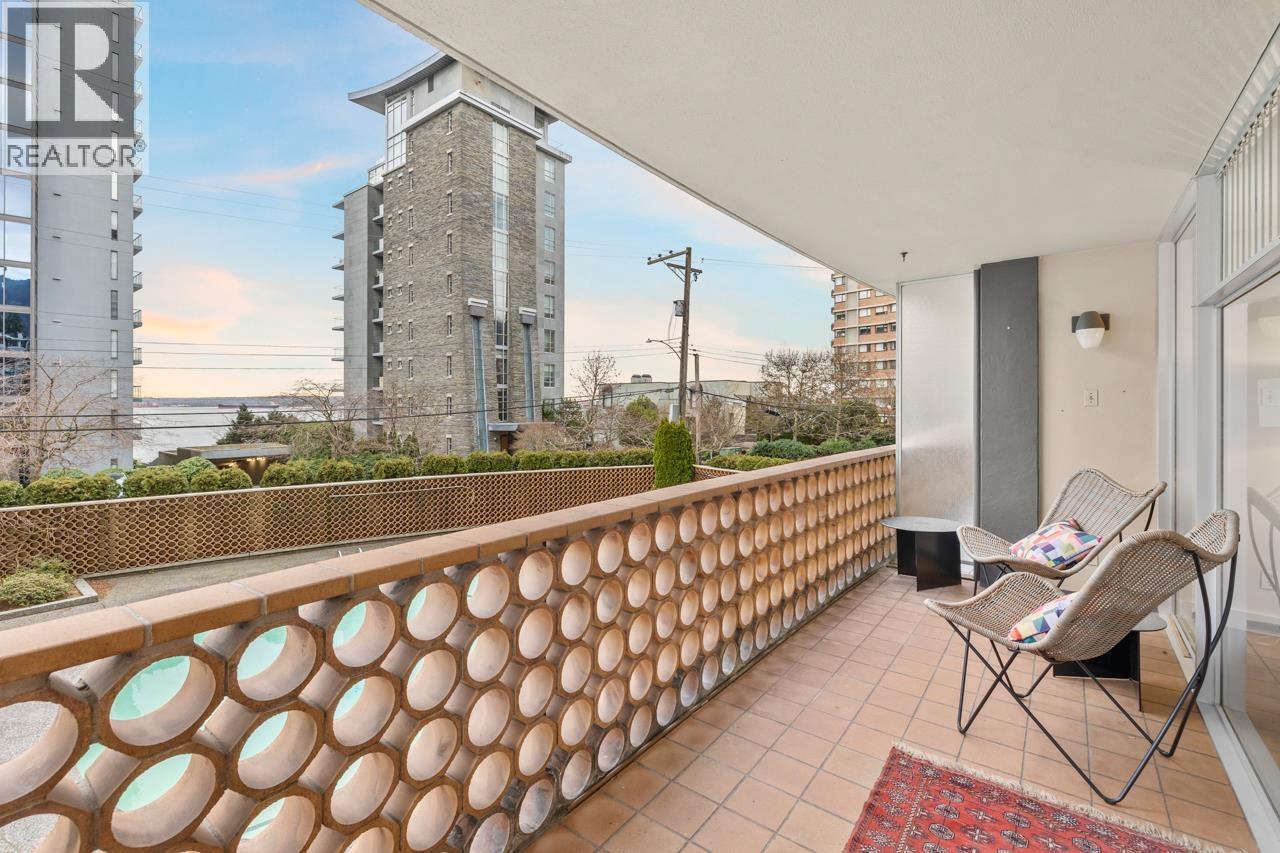 101 2135 Argyle Avenue Property Photo 22