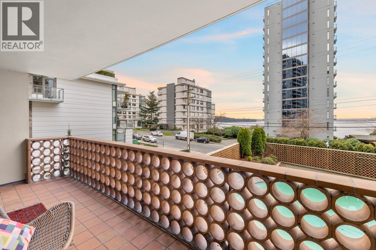 101 2135 Argyle Avenue Property Photo 23