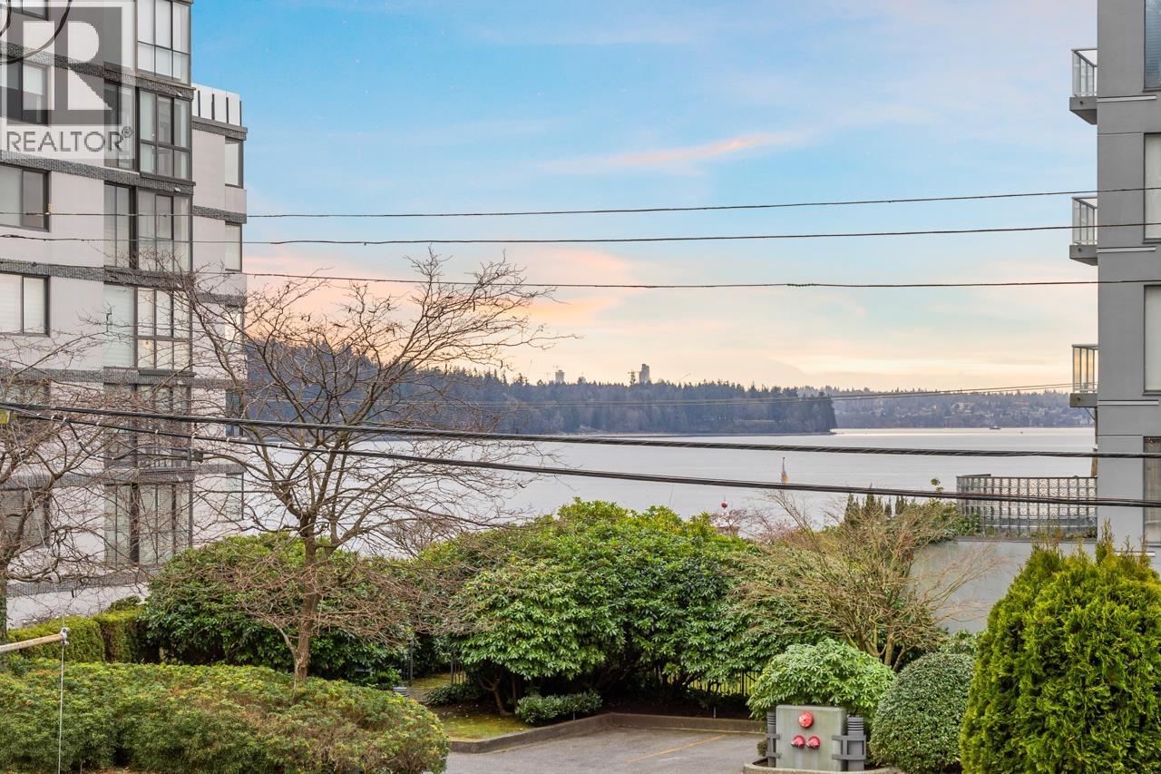 101 2135 Argyle Avenue Property Photo 24