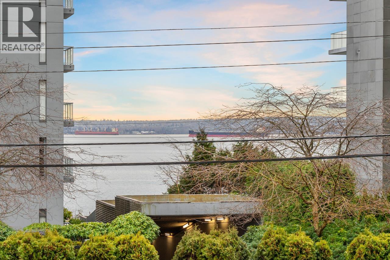 101 2135 Argyle Avenue Property Photo 25