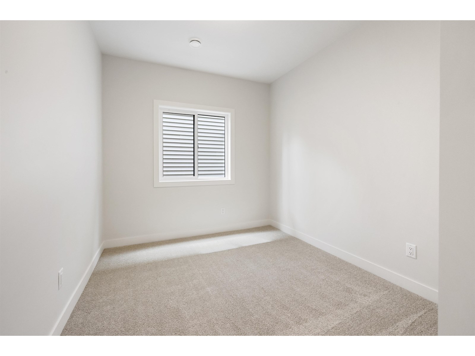 9376 Mcnaught Road Property Photo 30