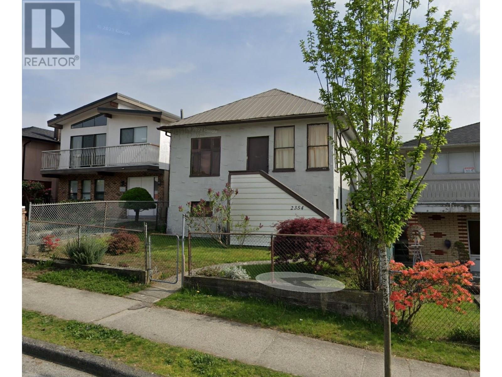 2354 E 33RD AVENUE Property Photo 1