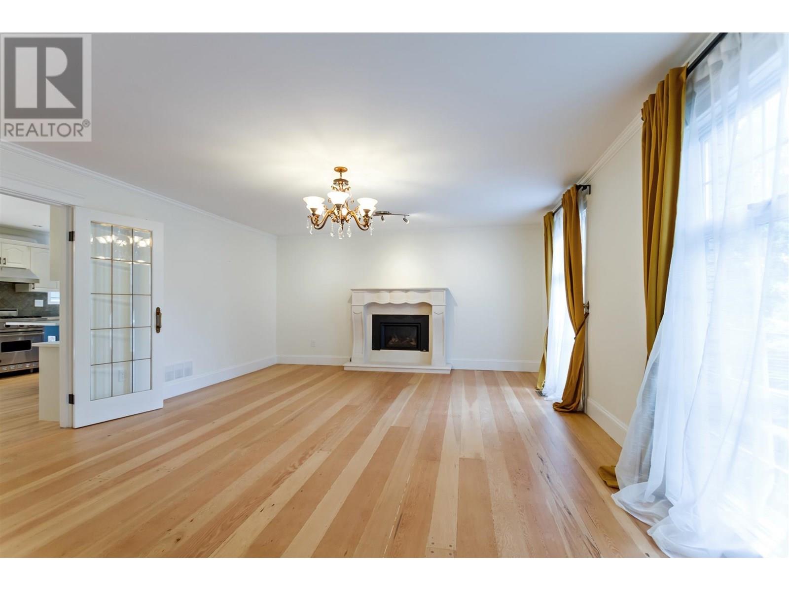 12409 214 Street Property Photo 8