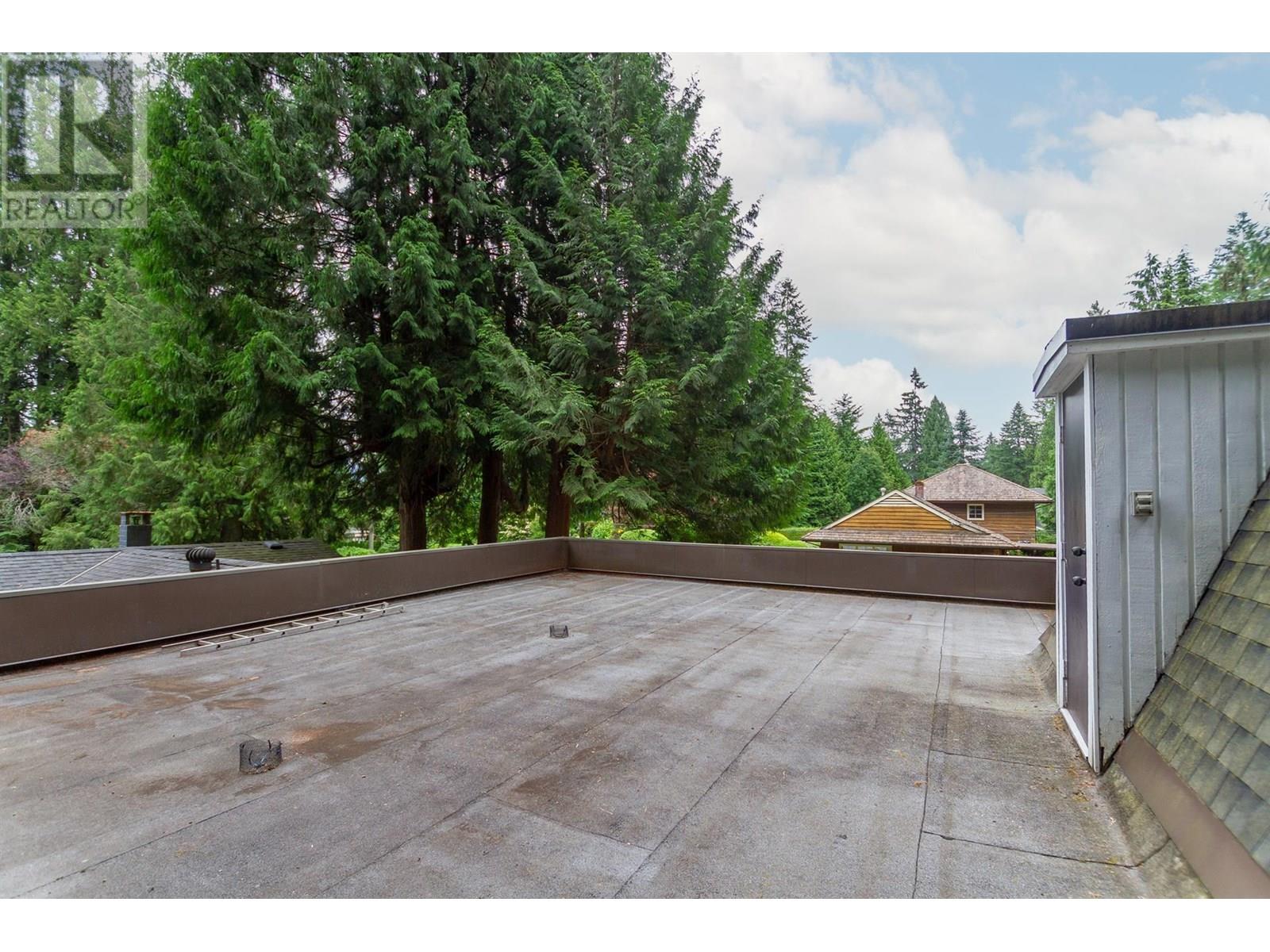 12409 214 Street Property Photo 31