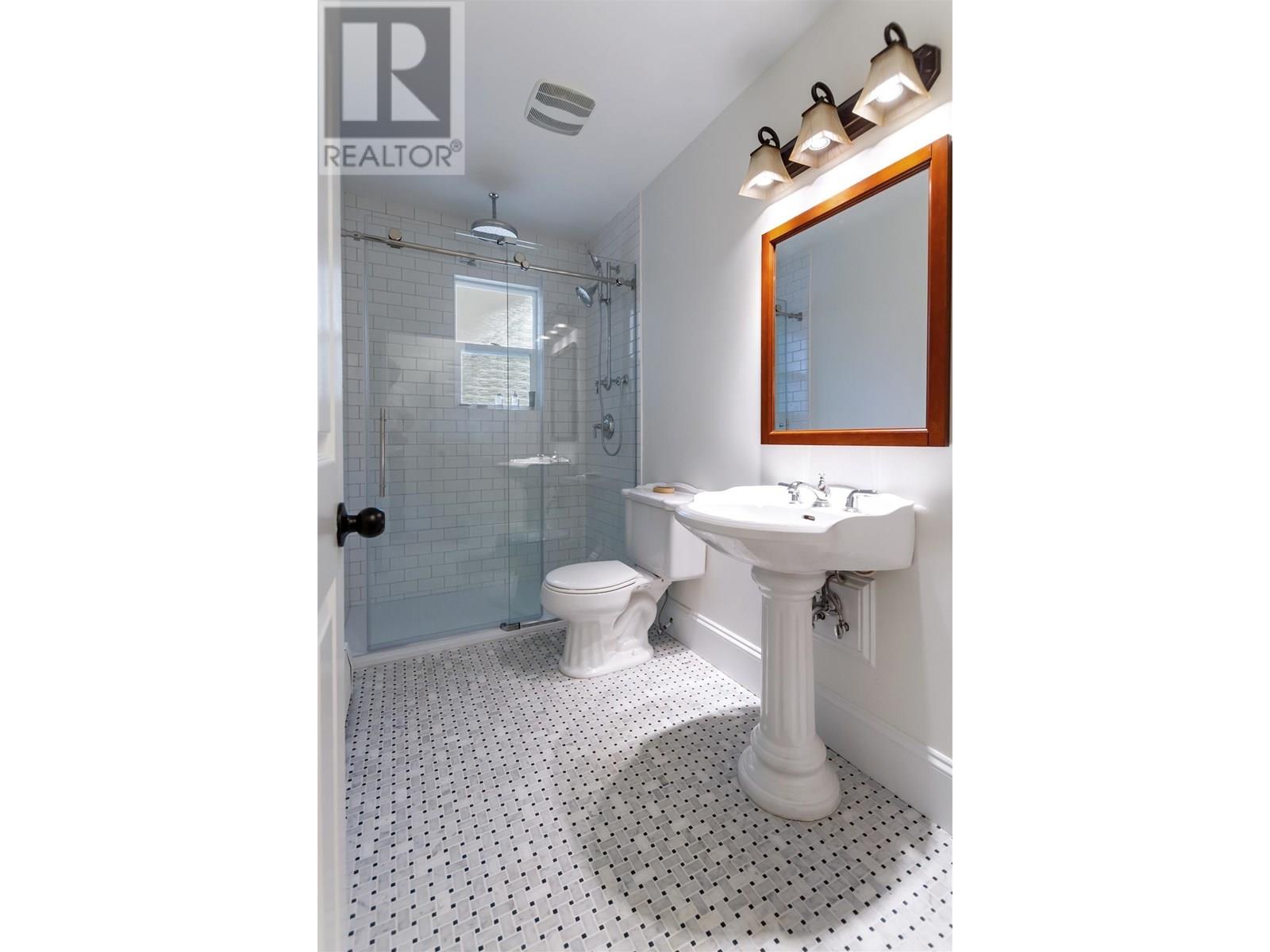 12409 214 Street Property Photo 34