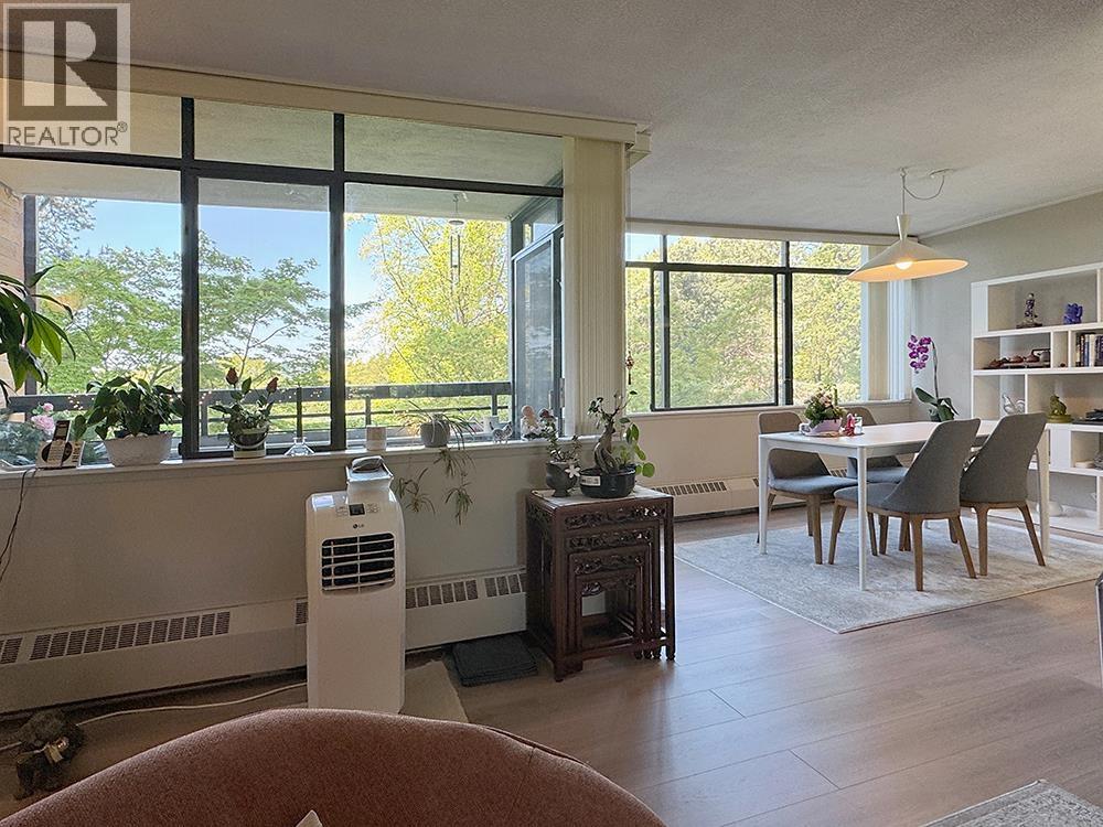 6611 Minoru Boulevard #405 Property Photo 6