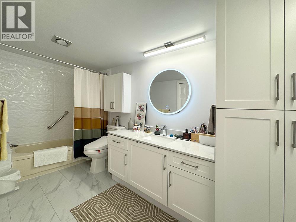 6611 Minoru Boulevard #405 Property Photo 14