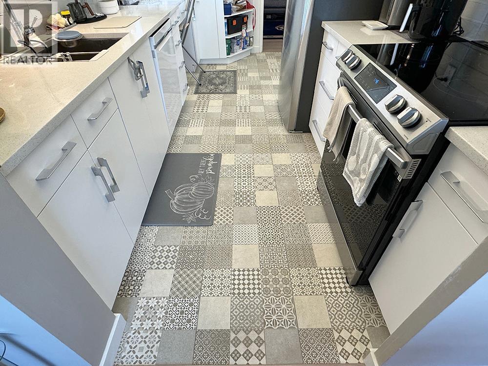 6611 Minoru Boulevard #405 Property Photo 27