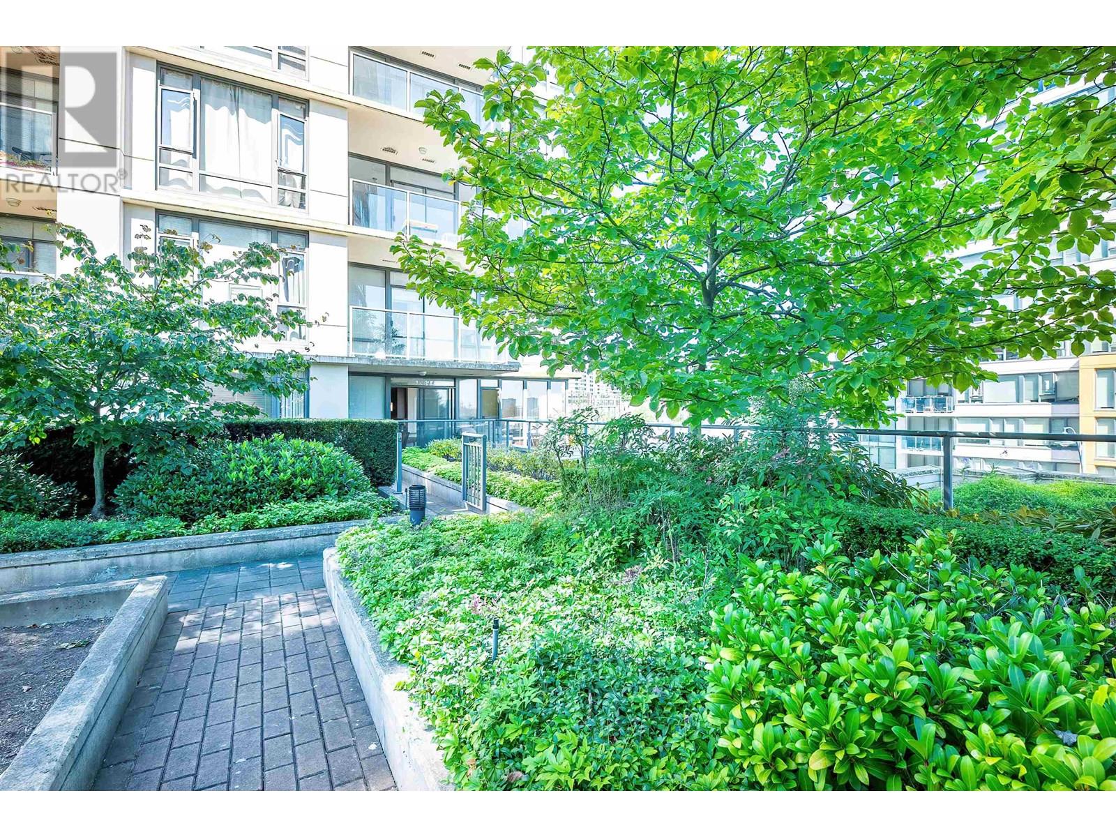 7360 Elmbridge Way #606 Property Photo 3