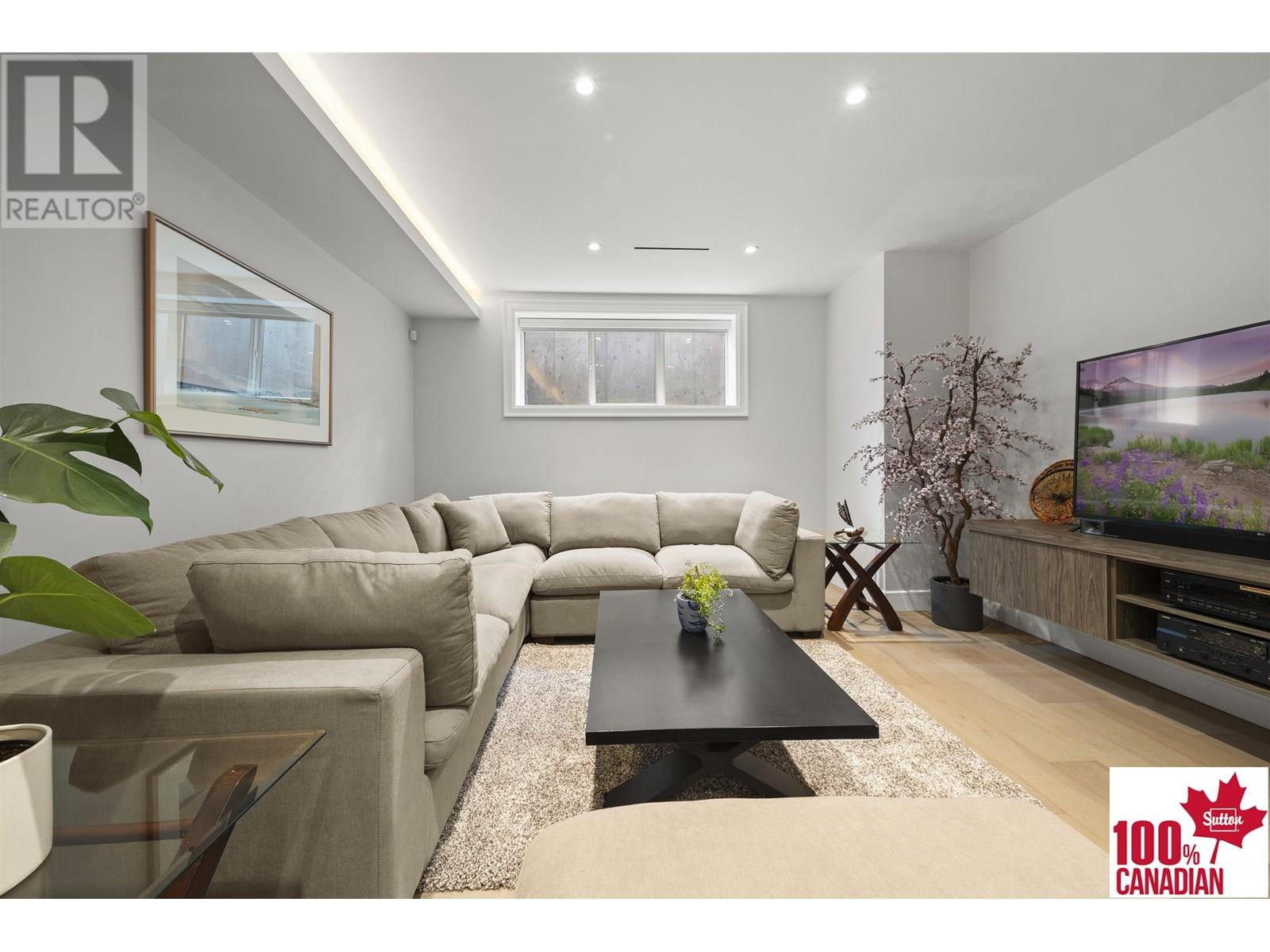 8258 Government Road Property Photo 35