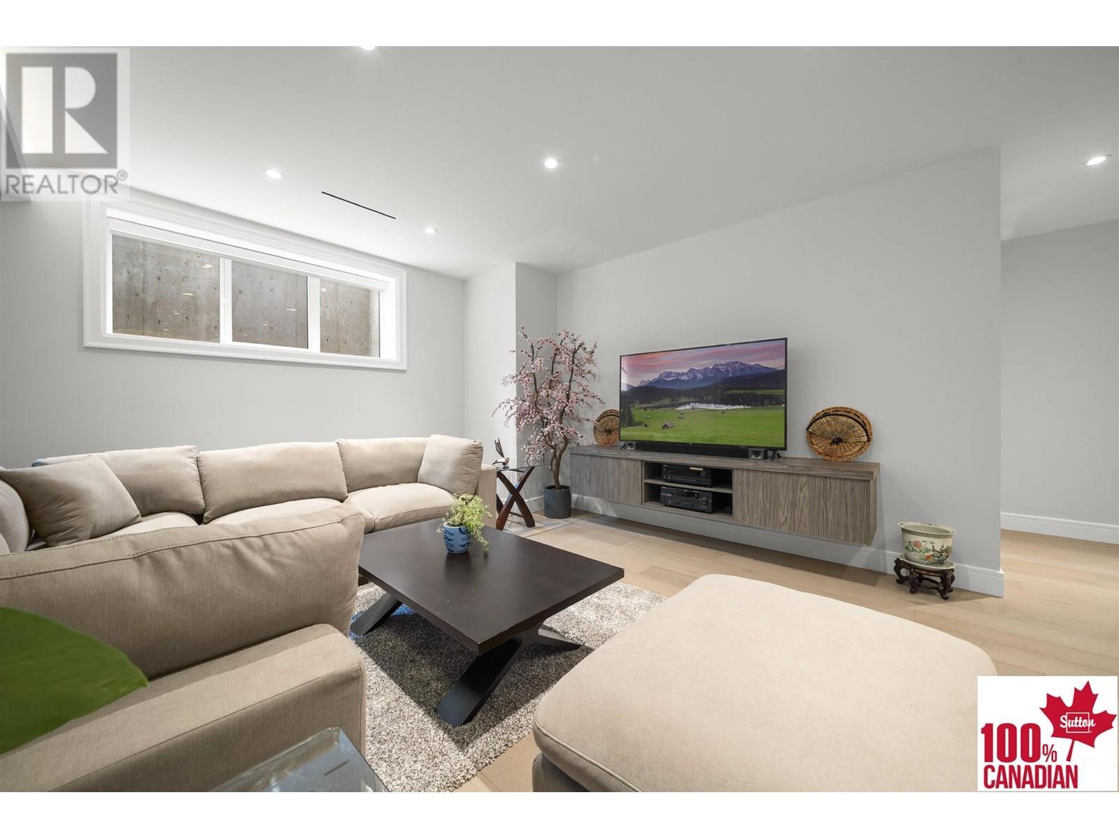 8258 Government Road Property Photo 36